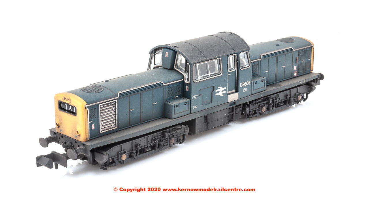 E84510 EFE Rail Class 17 Diesel Locomotive number D8606 in BR Blue livery with weathered finish